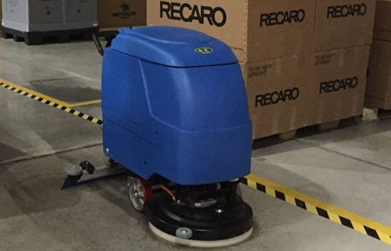 青岛瑞凯威飞机座椅制造厂采购合美洗地机