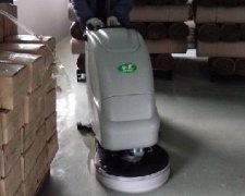 青岛诺力达智能科技采购合美手推式洗地机
