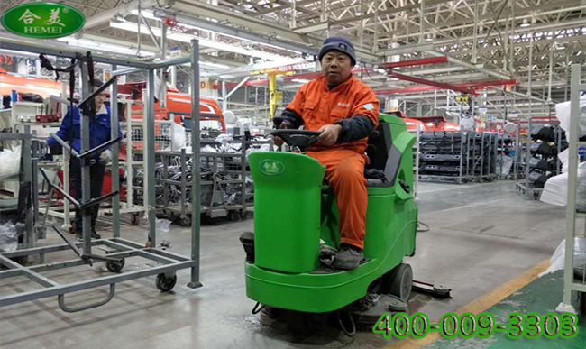 驾驶式洗地机使用必知的操作流程