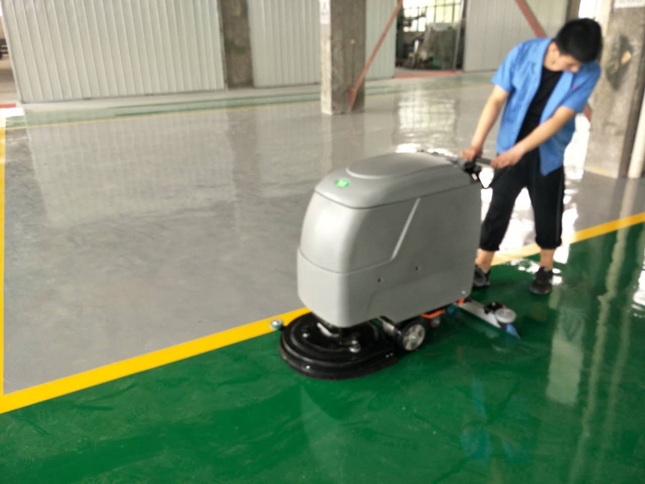 青岛合美：自动洗地机在清洁行业重要性
