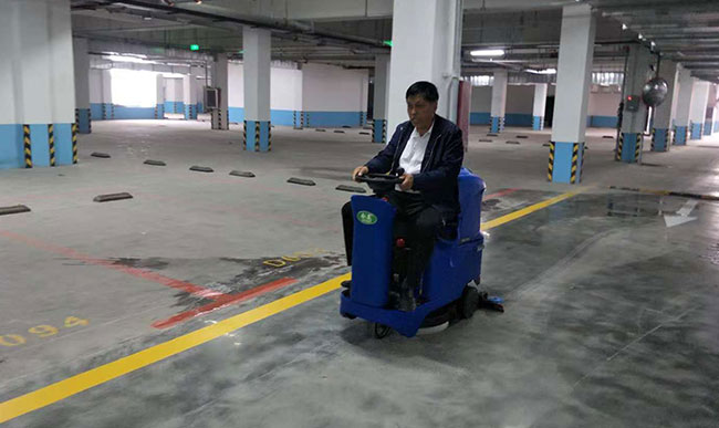 工厂车间洗地机什么牌子好?有哪些优势
